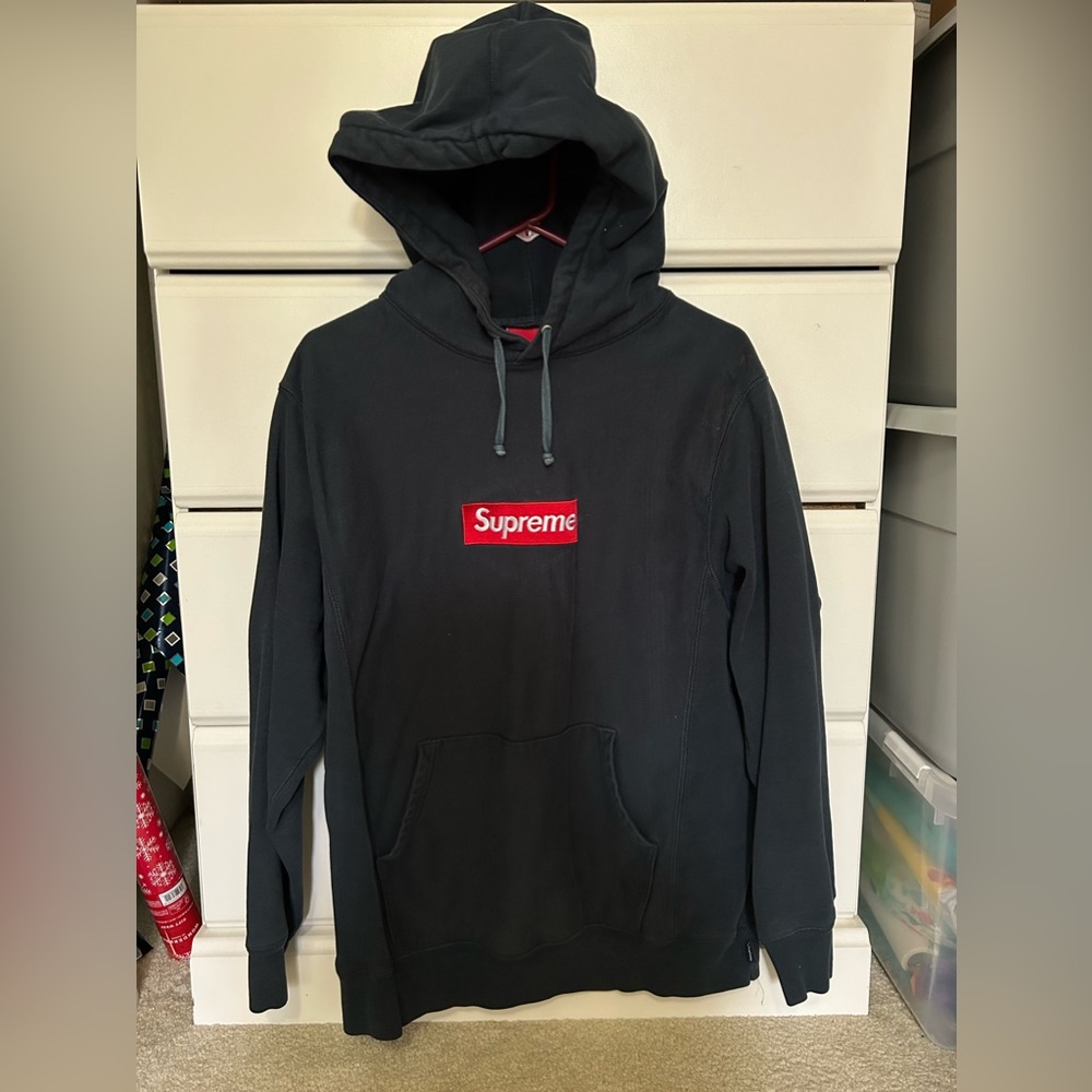 Men’s supreme hoodie